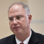 Dmitriyev: Petrolün varil fiyatı bu hafta 150 doları aşabilir