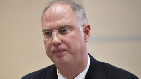 Dmitriyev: Petrolün varil fiyatı bu hafta 150 doları aşabilir