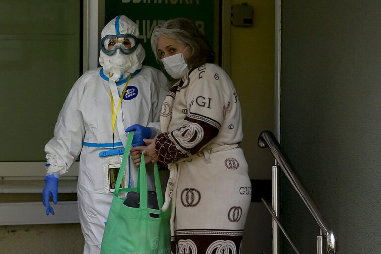 Rusya’da Kovid-19, Temmuz’dan beri en yüksek orana ulaştı