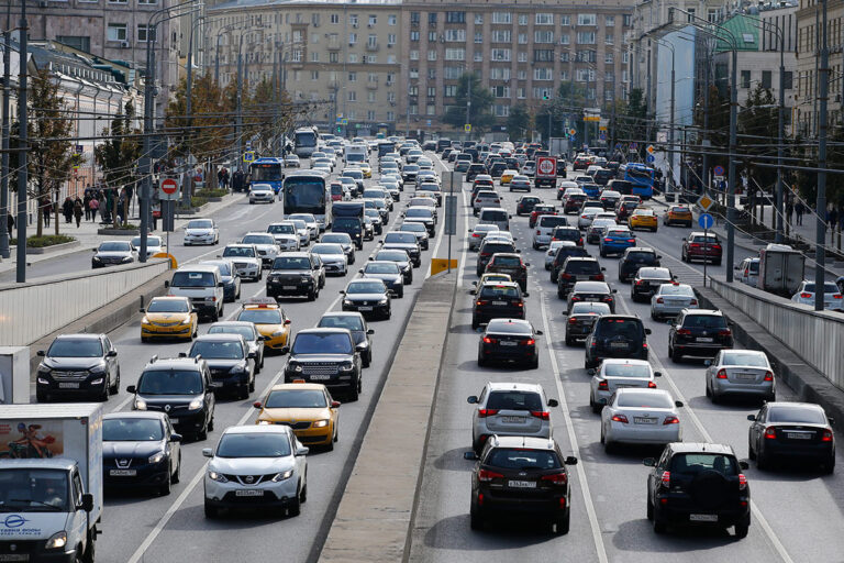 Moskova’da araç sayısı 10 yılda yüzde 17 arttı