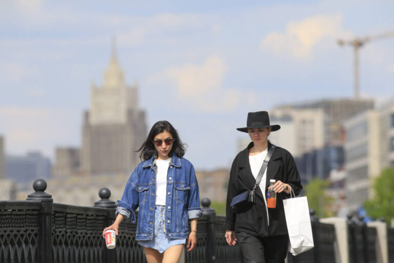 Rusya’da Kovid-19 vaka sayısı 681 bini aştı