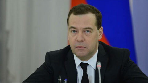 Medvedev: Batı, Kiev’e ne kadar harcarsa Rusya o kadar kazanacak
