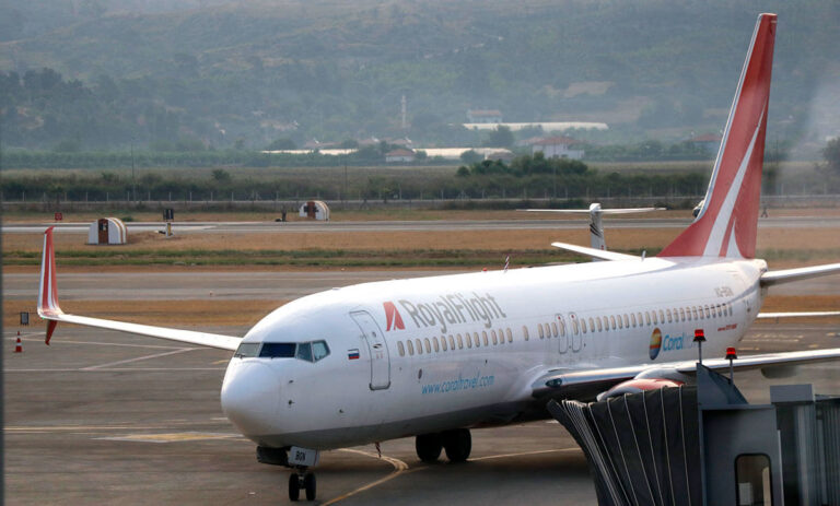 Rusya’dan ardı ardına uçaklar Türkiye’ye turist indirmeye başladı