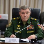 Rusya Genelkurmay Başkanı Gerasimov, Ukrayna’da savaşan birlikleri teftiş etti