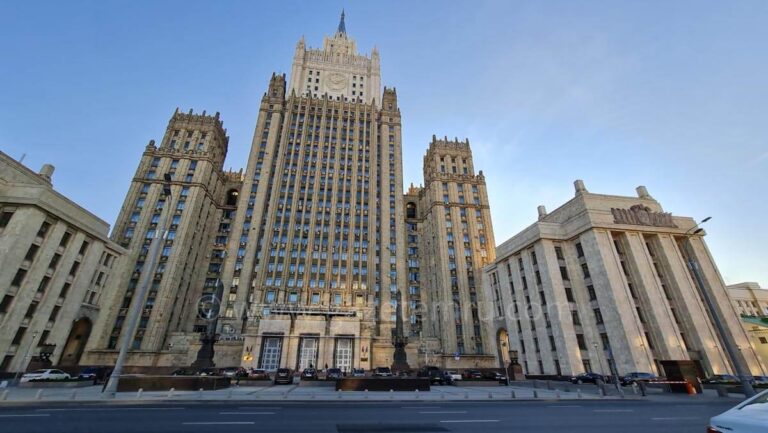 Rusya, AB’nin Navalny yaptırım kararına sert tepki verdi