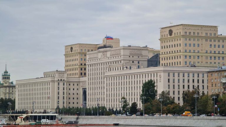 Savunma Bakanlığı: Moskova’ya yönelen dört İHA dahil 100 Ukrayna dronu düşürüldü