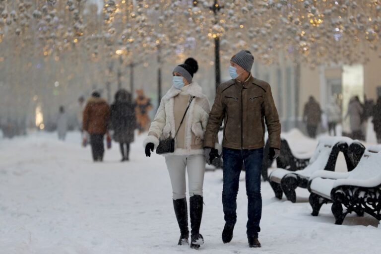 Moskova beyaza büründü