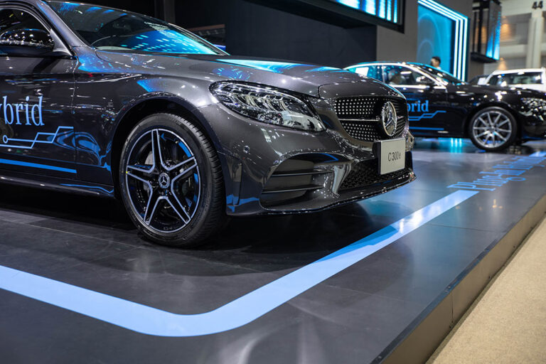 Mercedes-Benz’in Rusya’dan ayrılmasından kaynaklanan kayıplar belirlendi