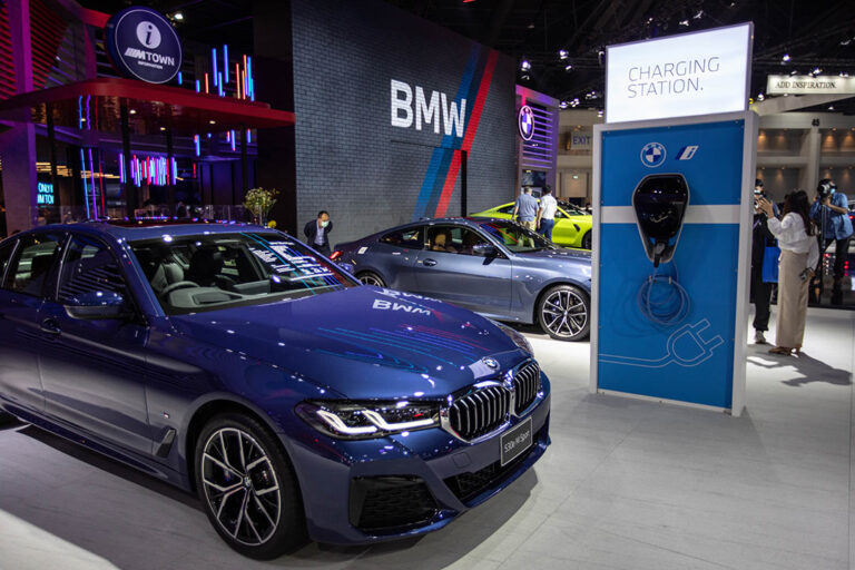 BMW, Rusya’ya yedek parça tedarik etmeye devam ediyor