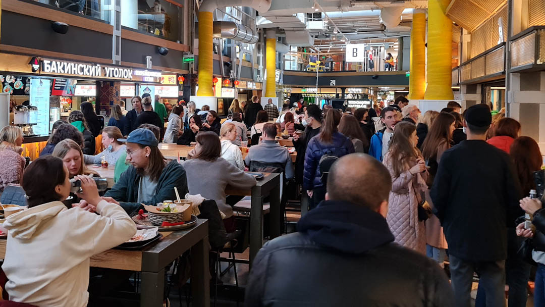 Ruslar fast food harcamalarından tasarruf etmeye başladı