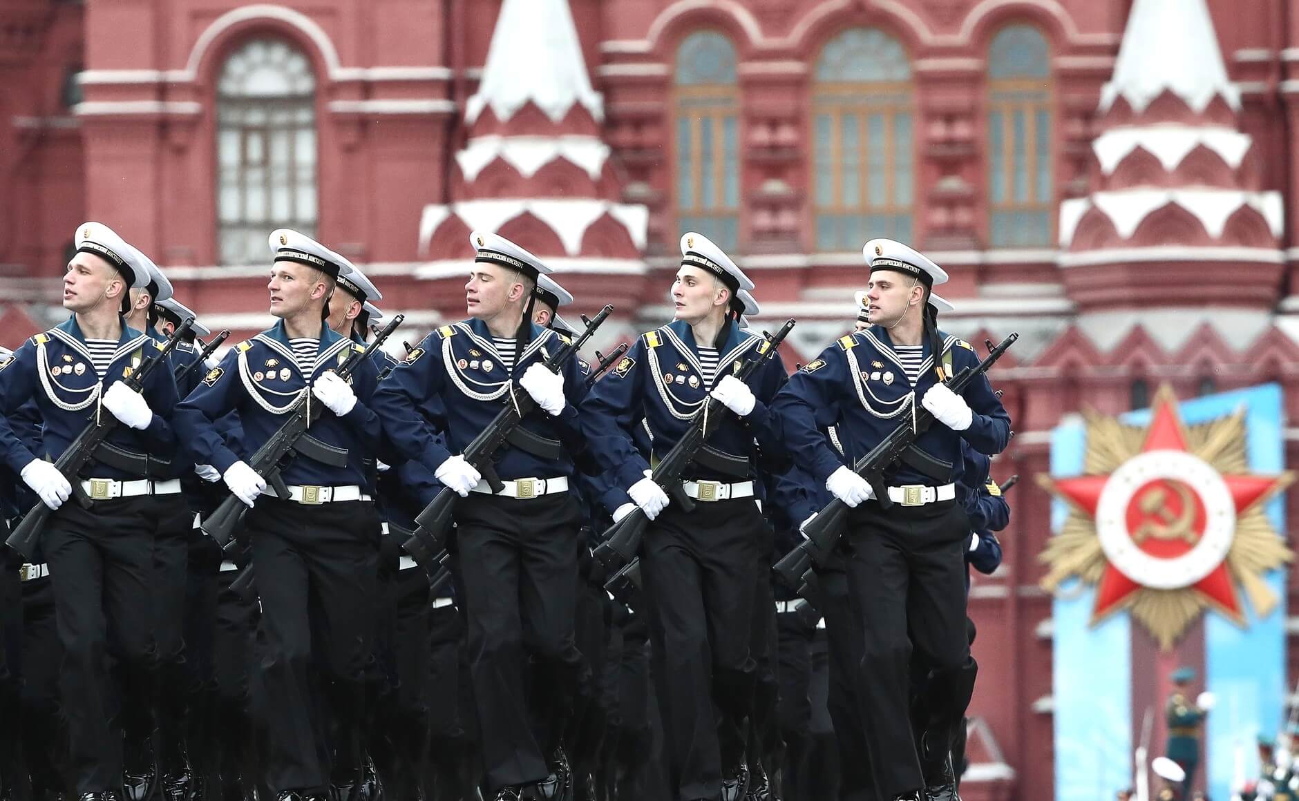 19 мая 2021 г. Парад Победы 2021 года на красной площади в Москве. Парад на красной площади 9 мая 2021. Парад 2021 на красной площади. Военный парад в Москве 2021.