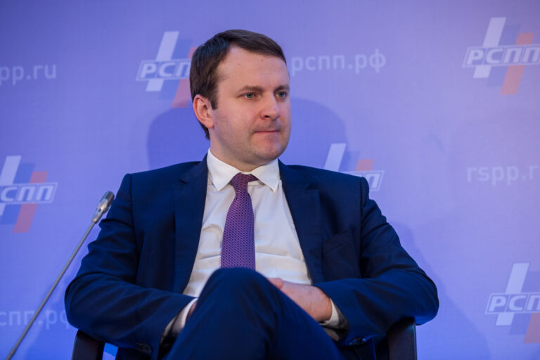 Oreshkin: Teknolojik evrim muhasebeci ve tercümanların sayısını azaltacak