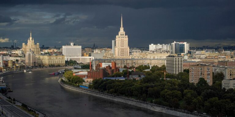 Moskova’yı sel bastı