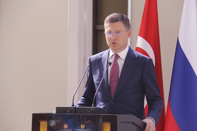 Novak: Türkiye gaz dağıtım merkezi için yol haritasını düşünüyor