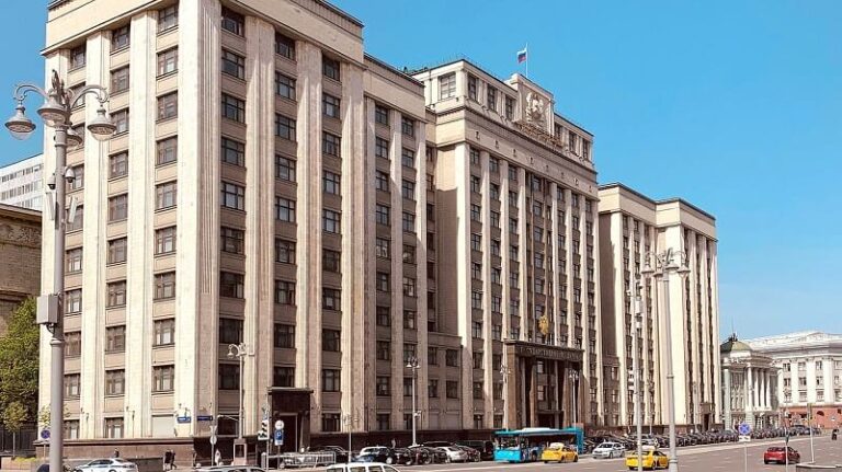Duma, asgari ücretin iki katına çıkarılmasını teklif etti