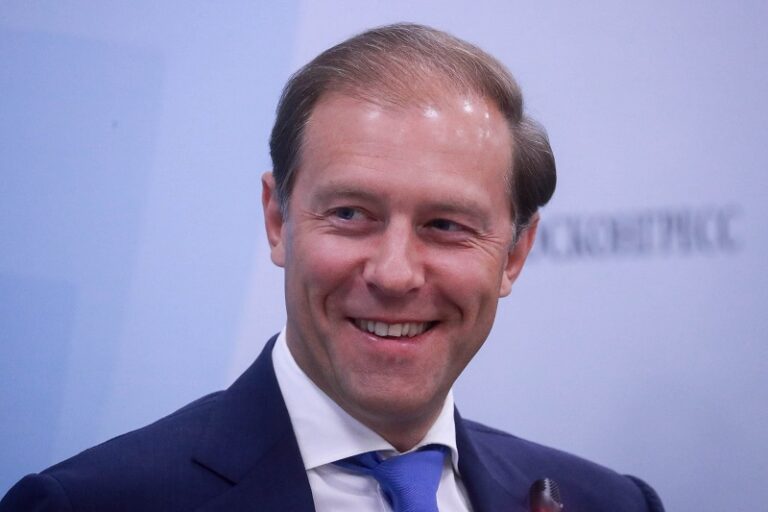 Manturov: Rusya’nın askeri teçhizat için Avrupa’daki çiplere ihtiyacı yok