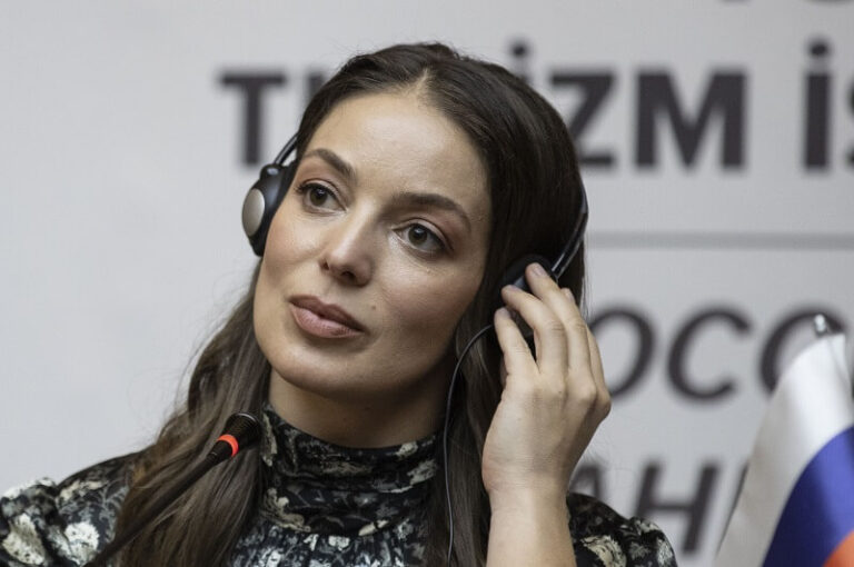 Rosturizm, iflas eden tur operatörlerinin müşterilerine 40 bin ruble tazminat ödemesini teklif etti