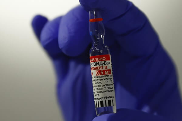 Rusya’nın ilk nazal COVID-19 aşısının denemeleri Moskova’da başlıyor