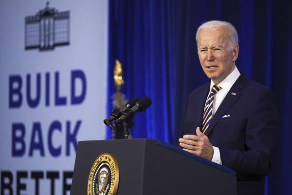 Biden, Rusya’dan petrol, LNG ve kömür ithalatını yasaklayan kararnameyi imzaladı