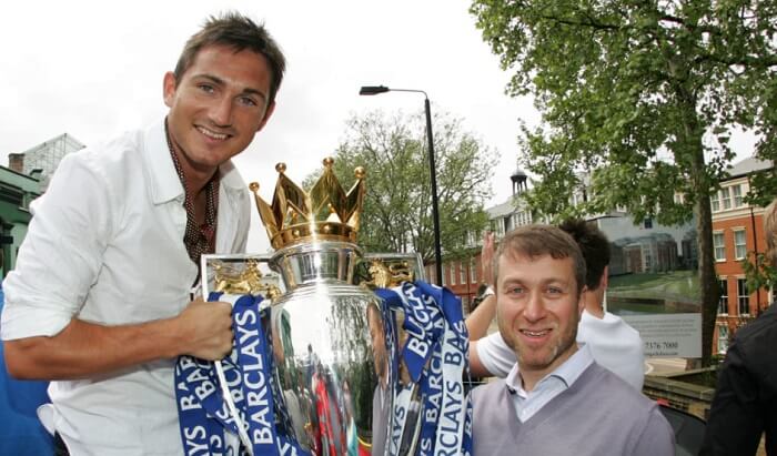 Abramoviç satışa çıkardığı Chelsea için verilen 2 milyar sterlinlik teklifi reddetti