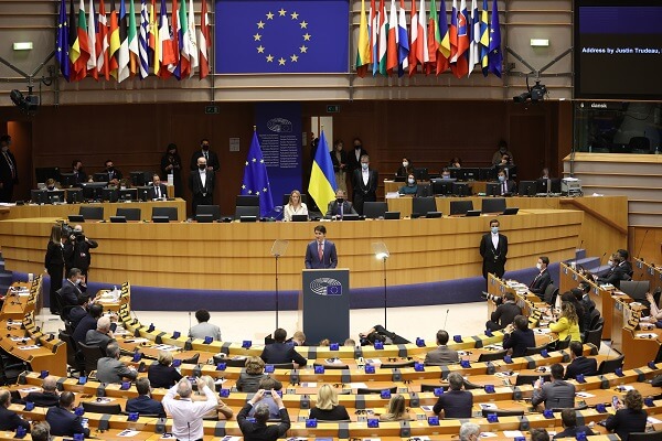 Avrupa Parlamentosu, Rusya ve Afganistan’daki insan hakları ihlallerini kınadı