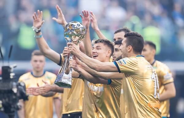 Zenit, Rusya Premier Ligi kupasını sonsuza dek müzesine götürdü&nbsp;