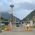 Rusya-Gürcistan hattındaki kara rotasında ağır tonajlı araç trafiği kapatıldı