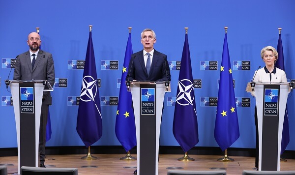 NATO ve AB, ortak tehditlere karşı işbirliği bildirisi imzaladı