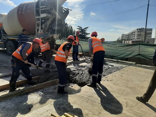 Rusya’ya katılan yeni bölgelerde en az 48 bin inşaatçıya ihtiyaç var