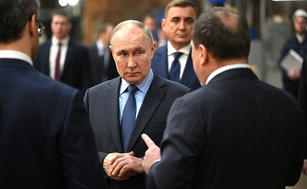 Putin, Rusya’da reel ücretlerin artması gerektiğini söyledi