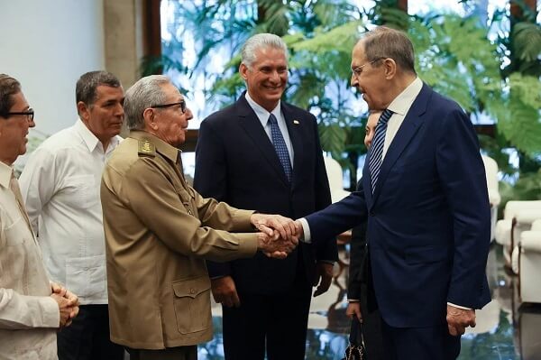 Lavrov, Küba’yı ziyaret etti