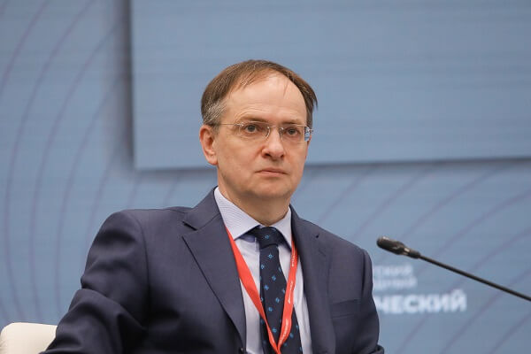 Medinsky, Polonya’nın Orta Çağ’a döndüğünü söyledi