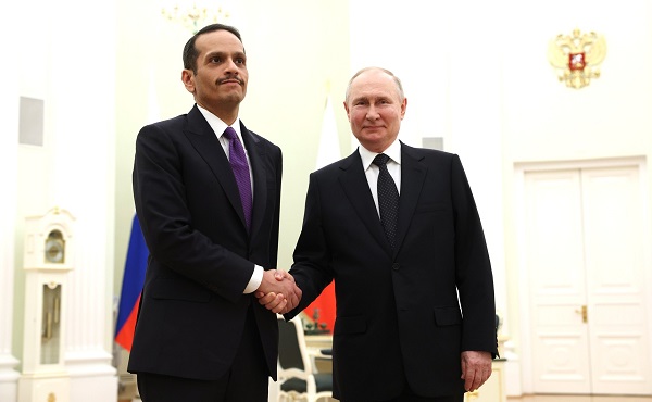 Putin, Katar Emiri Şeyh Temim ile telefonda görüştü