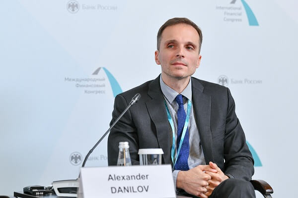 Rus bankalarının yıl sonu karı 2021 değerlerine ulaşabilir