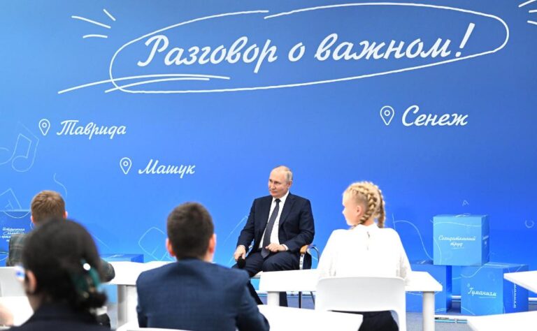 Putin: Doğu dillerine büyük talep var