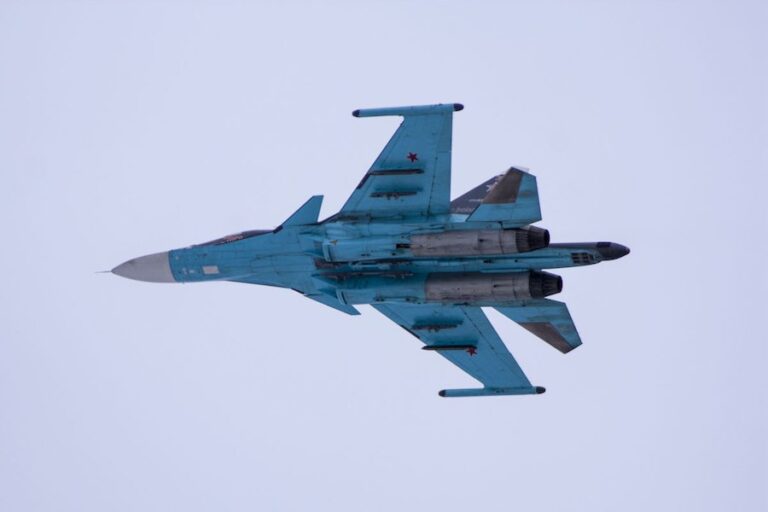 Myanmar, Rusya’dan 2 “Su-30” savaş uçağını teslim aldı