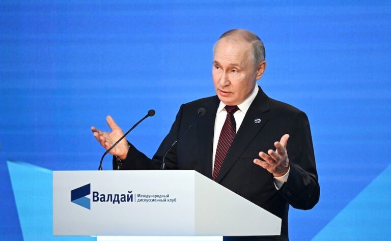 Putin: Prigojin’in düşen uçağındaki cesetlerde el bombası parçaları bulundu