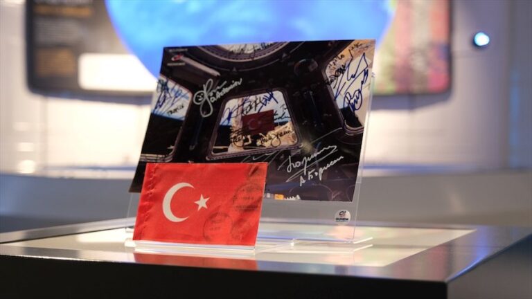 Rus kozmonot, Türkiye’ye Cumhuriyet Bayramı hediyesini uzaydan getirdi