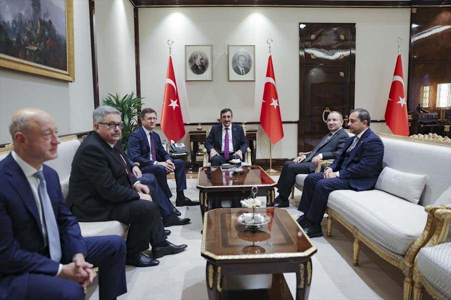 Cumhurbaşkanı Yardımcısı Yılmaz, Rusya Başbakan Yardımcısı Novak’ı kabul etti