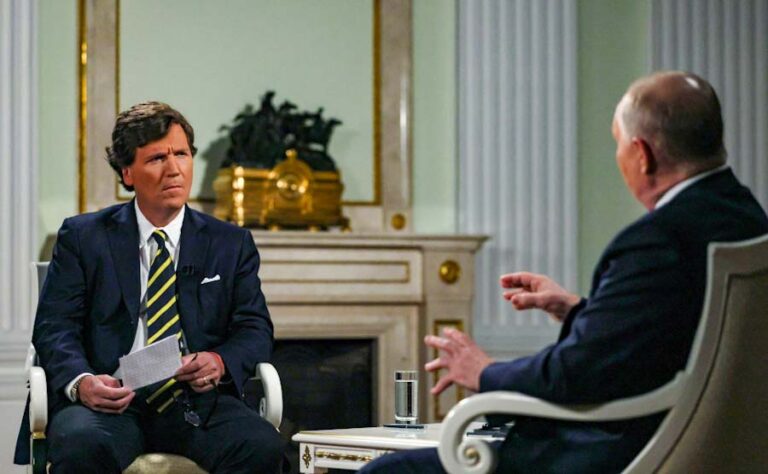 Carlson, Biden yönetimini Putin’i öldürmeye çalışmakla suçladı