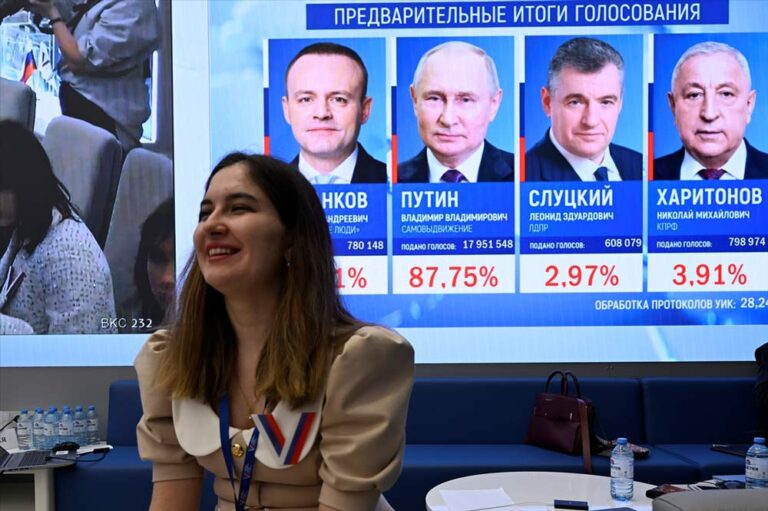 Rusya’da devlet başkanlığı seçimini sandık çıkış anketine göre Putin kazandı