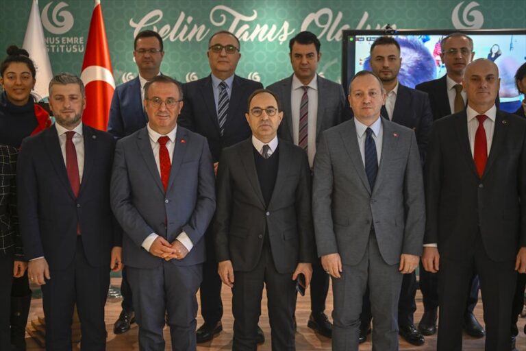 İstiklal Marşı, kabulünün 103. yıl dönümünde Türk ve Rus müzik aletleriyle seslendirildi