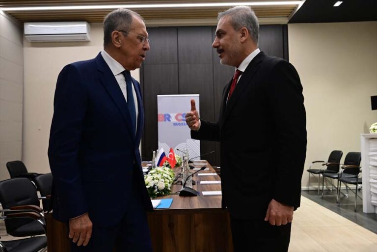 Rusya: Putin ve Erdoğan’ın düzenli temasları, siyasi diyaloğun gelişiminde kilit rol oynuyor
