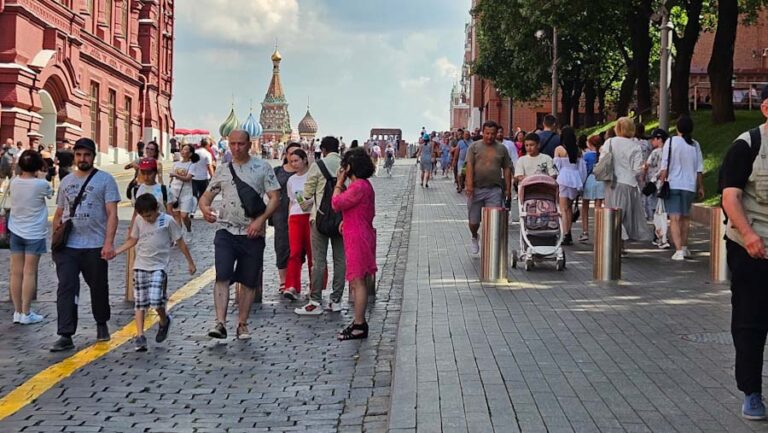 Rusya’da sıcak ve güneşli havalar Haziran başından önce beklenmiyor