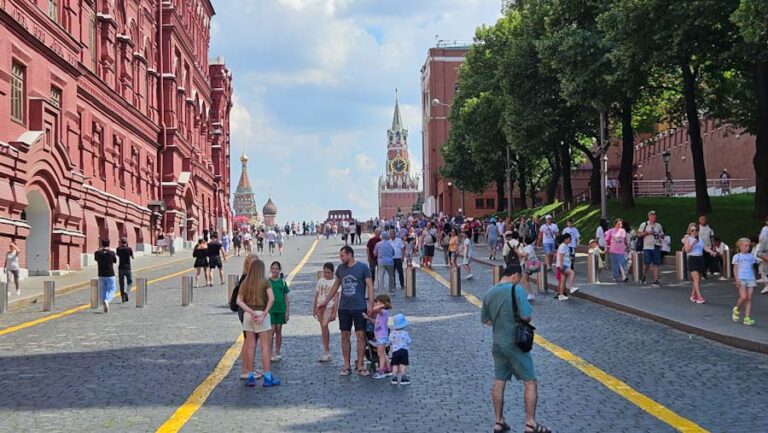 Rusya ve Suudi Arabistan, turistik seyahatlerin erişilebilirliğini artırmayı planlıyor