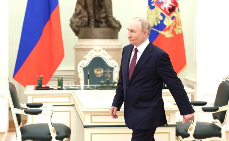 Putin, bugün 72 oldu!