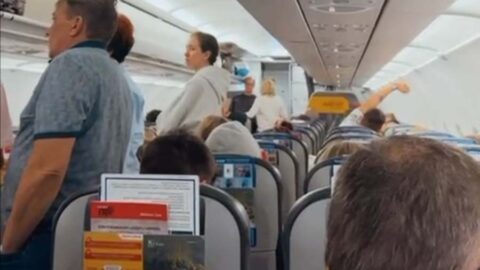 Kuş çarpması Pegasus’un Moskova-Antalya seferini geciktirdi