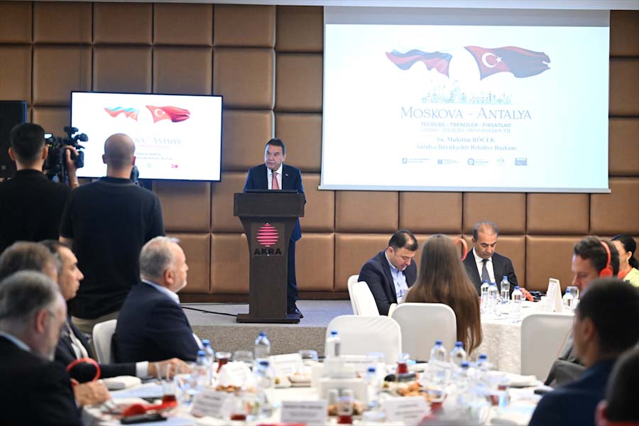 Türk ve Rus iş insanları Antalya’da buluştu