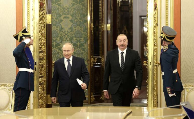 Putin, Azerbaycan uçağının düşürülmesi nedeniyle Aliyev ve Tokayev ile telefonla görüştü