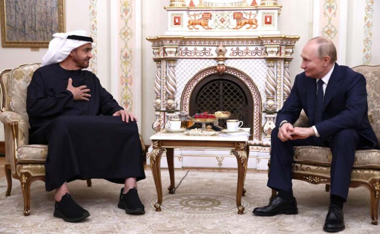 Rusya Devlet Başkanı Putin ile BAE Devlet Başkanı Al Nahyan, Moskova’da bir araya geldi